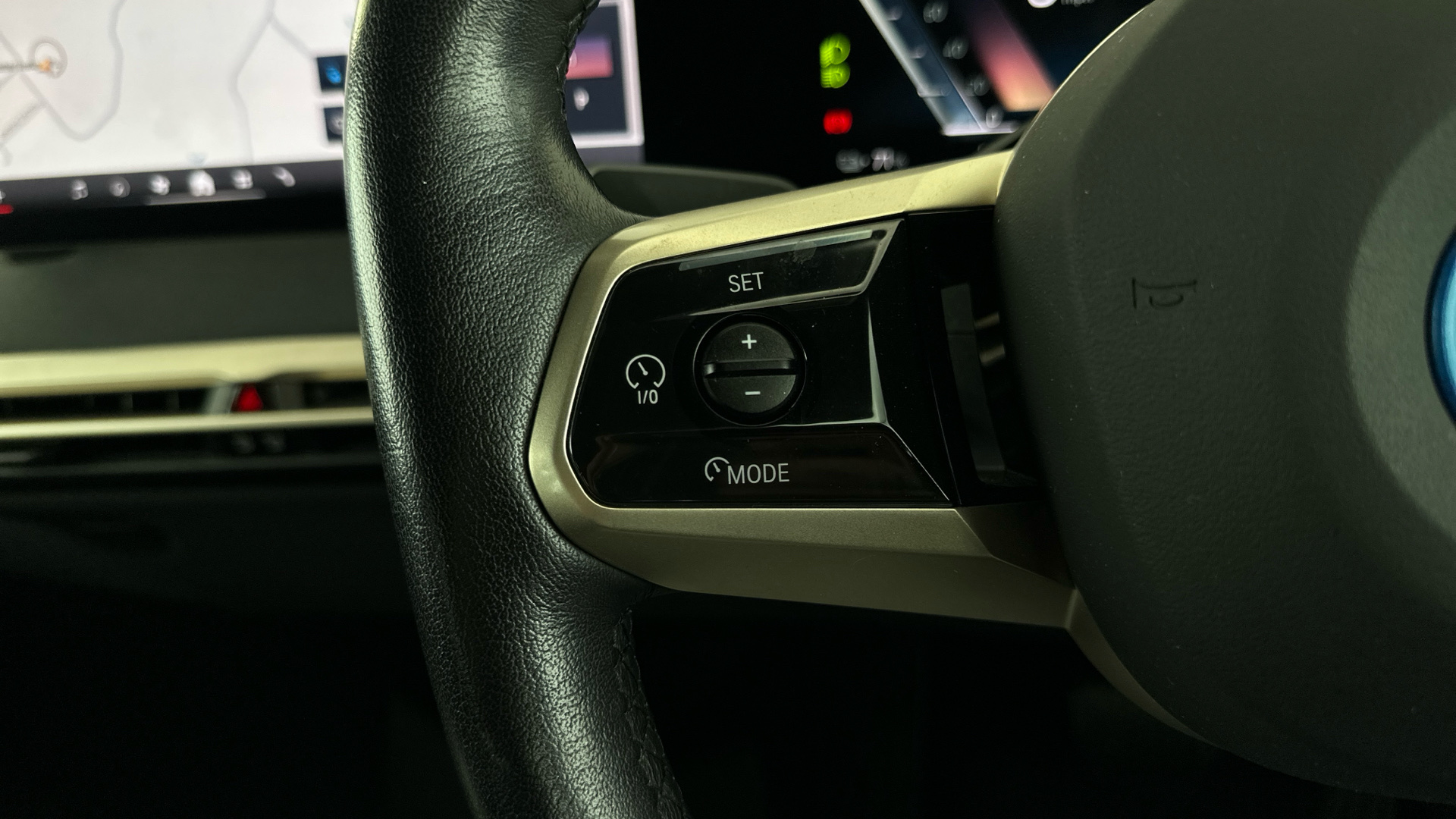 4020882 240kW xDrive40 M Sport 76.6kWh 5dr Auto