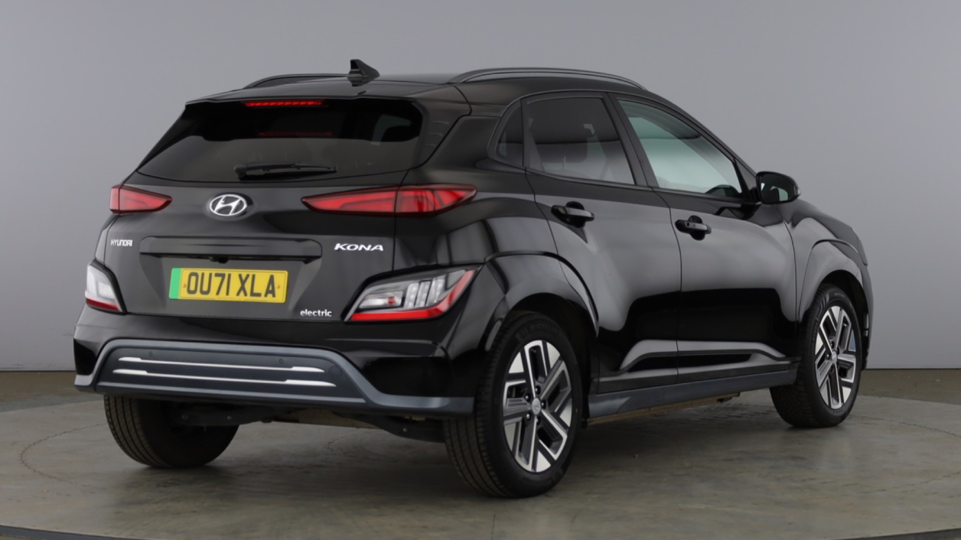 4020736 150kW Premium 64kWh 5dr Auto