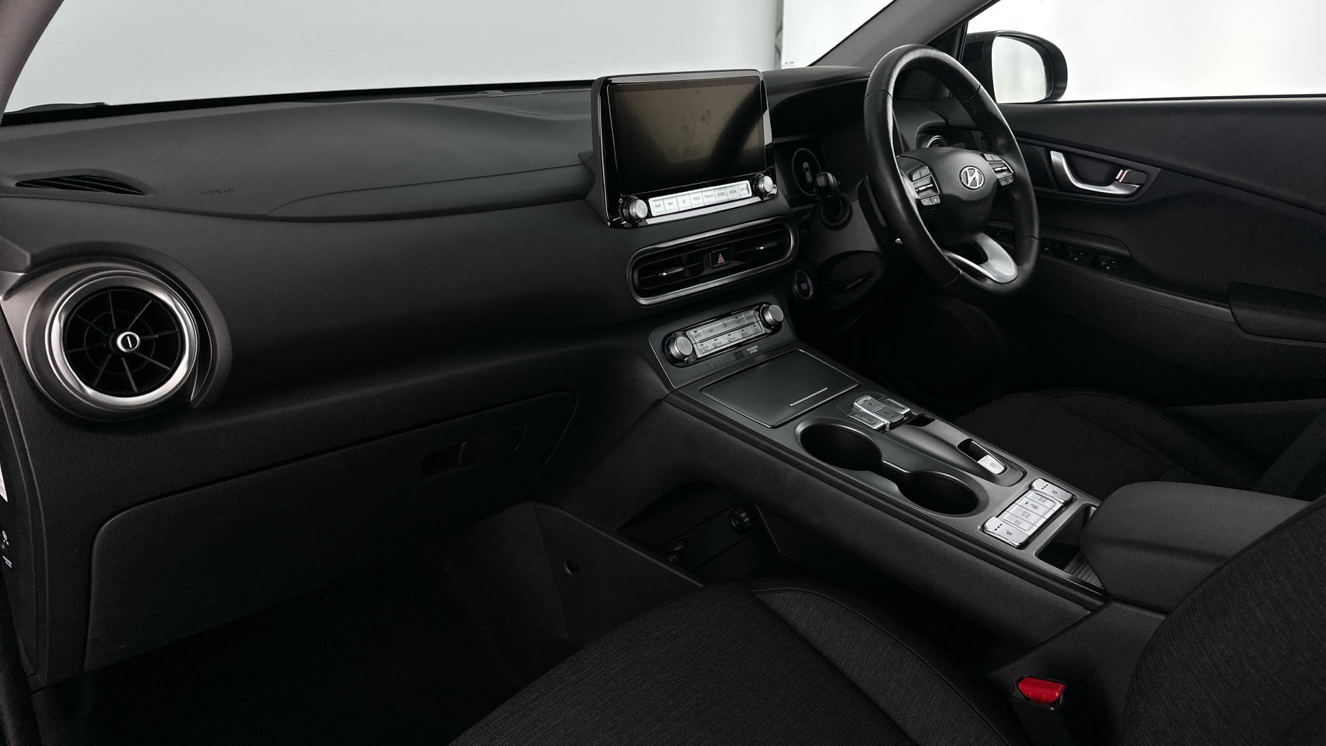 4020736 150kW Premium 64kWh 5dr Auto