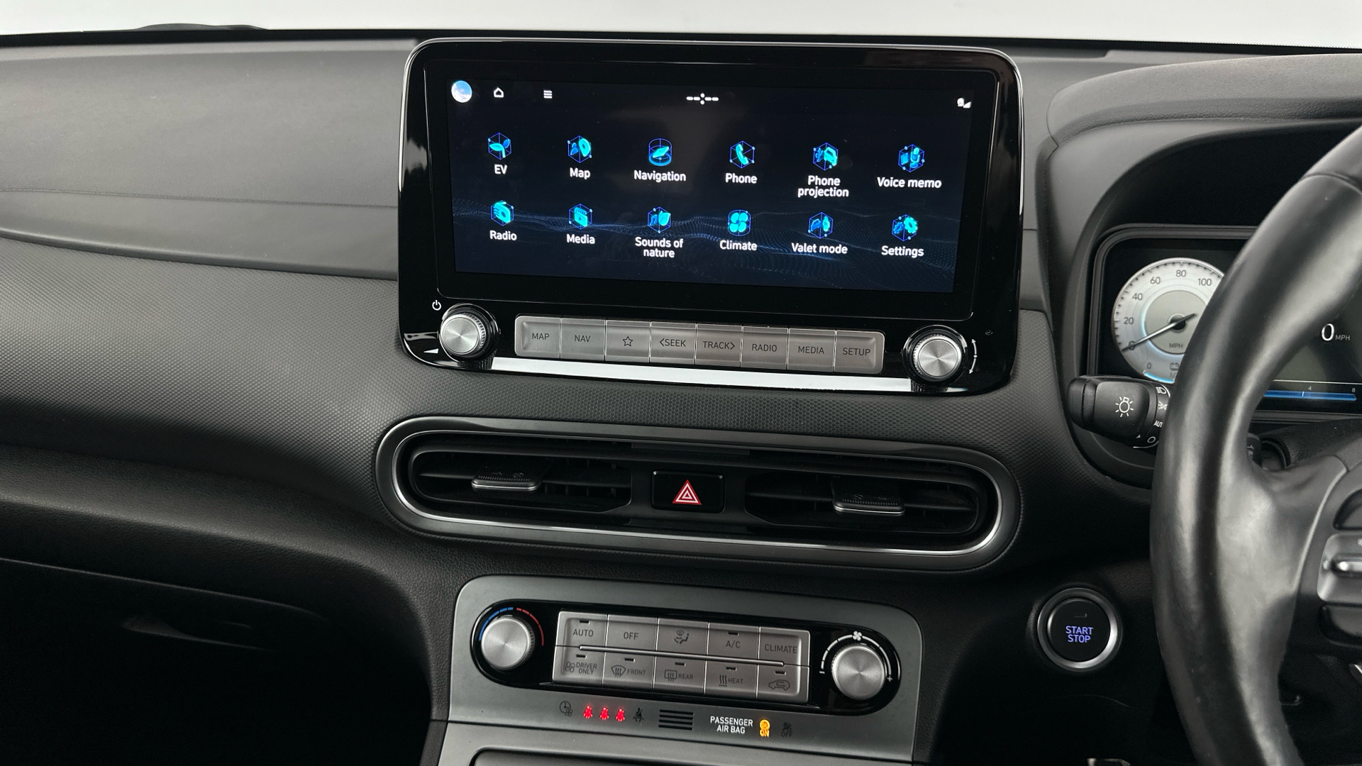 4020736 150kW Premium 64kWh 5dr Auto