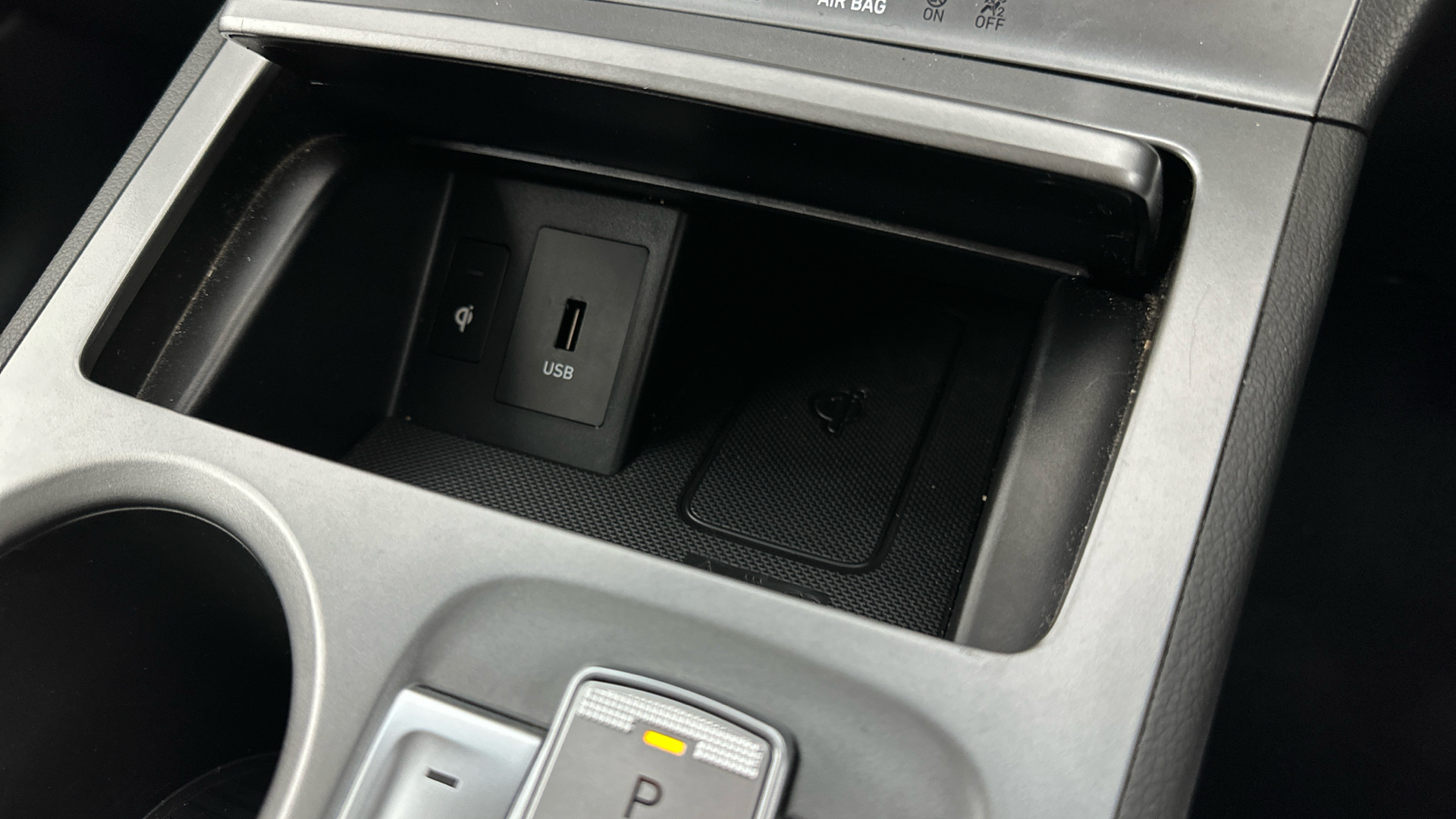 4020736 150kW Premium 64kWh 5dr Auto