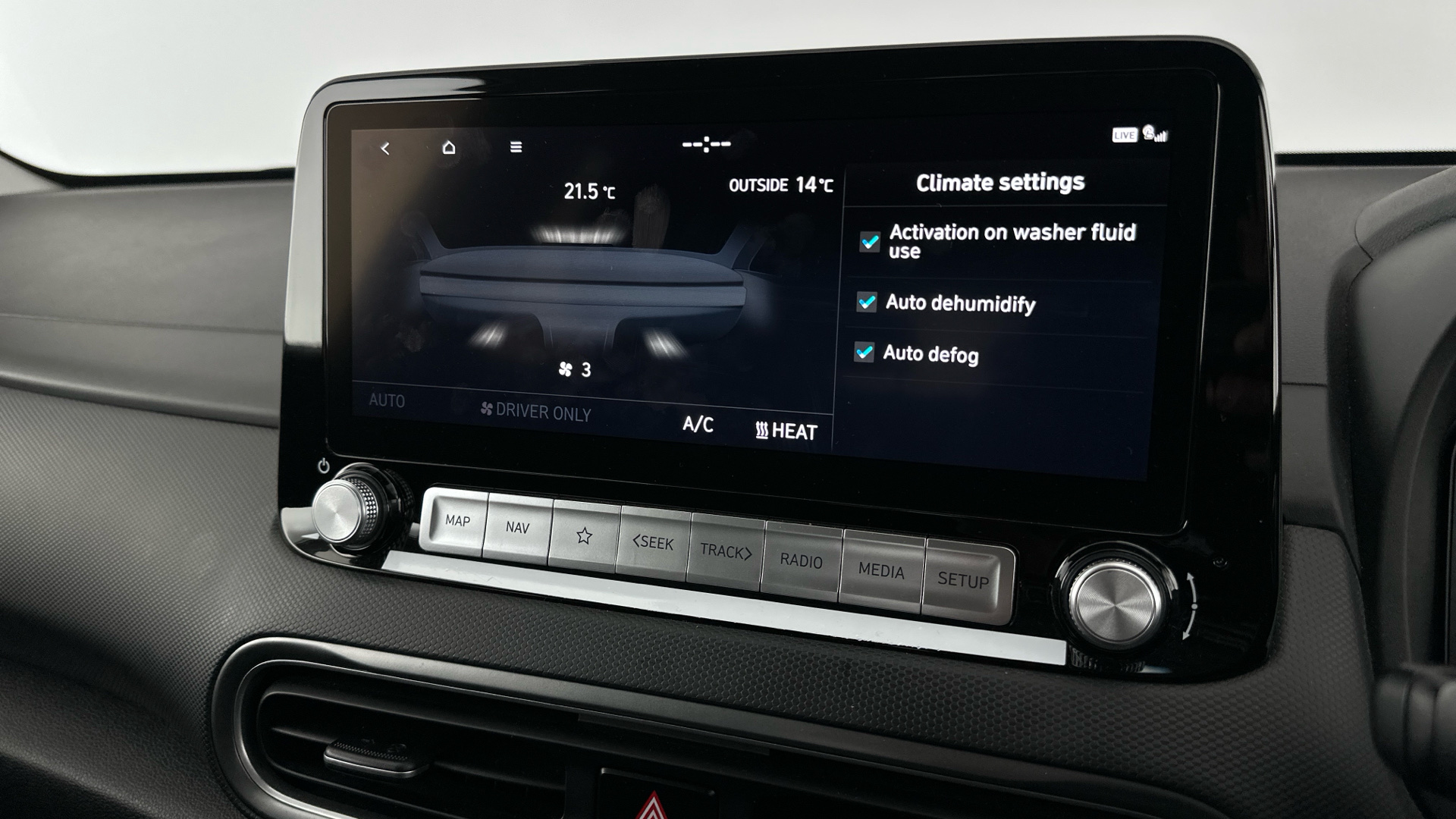 4020736 150kW Premium 64kWh 5dr Auto