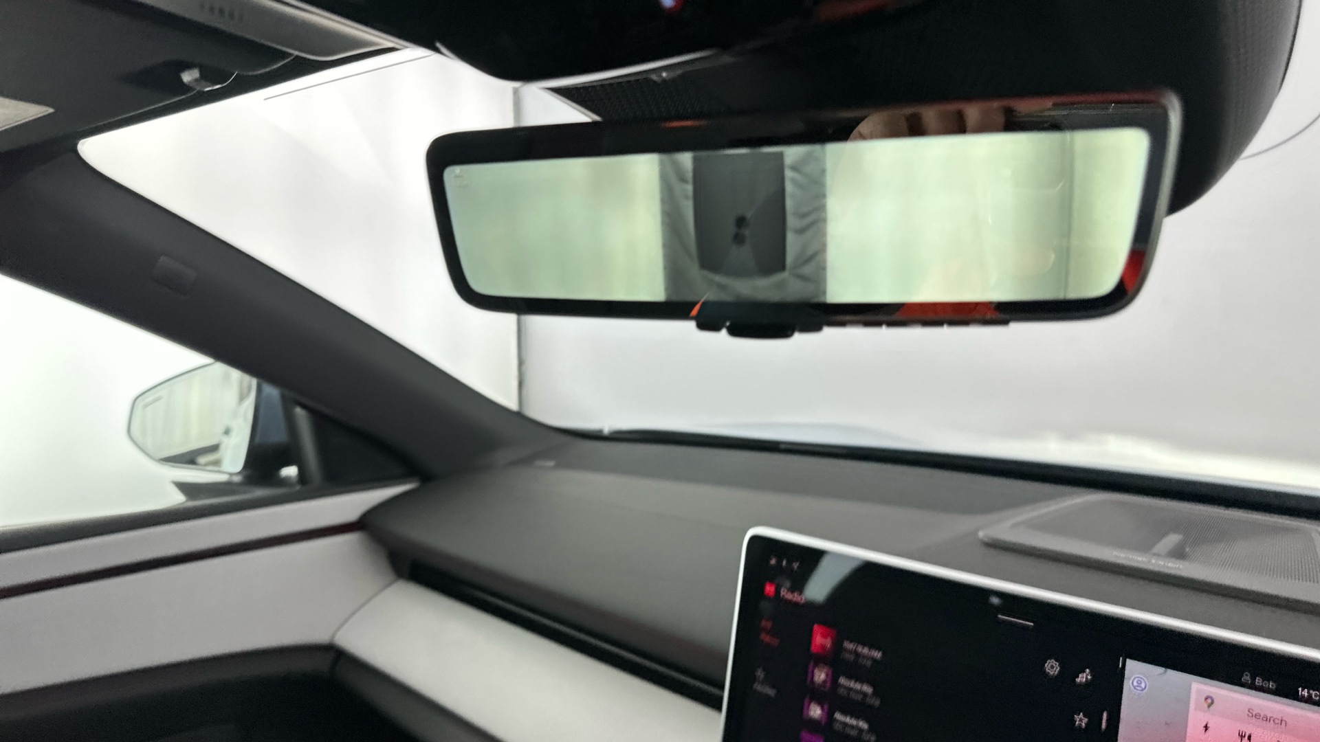 4027578 200kW 100kWh LR Single Motor Plus [Pilot] 5dr Auto