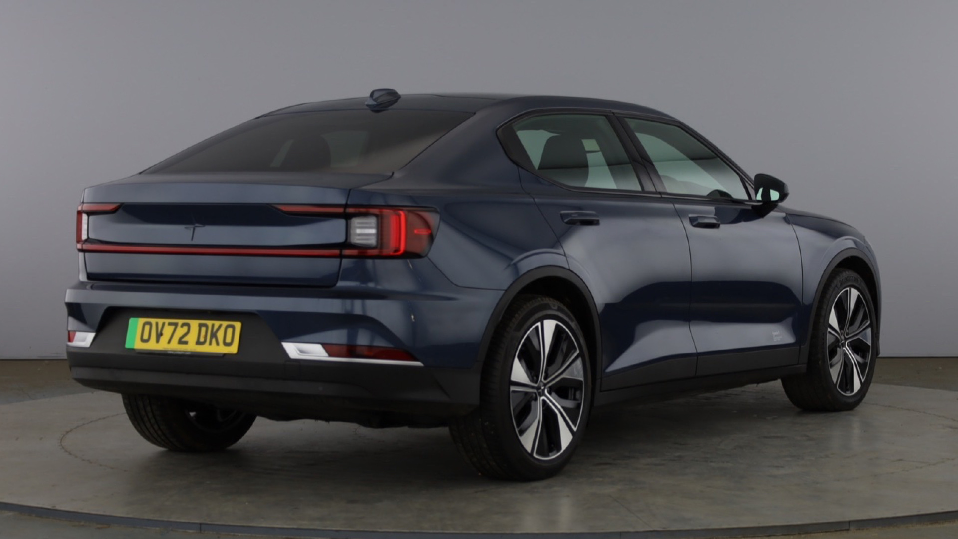 4020767 170kW 69kWh Standard Range SM [Plus] 5dr Auto