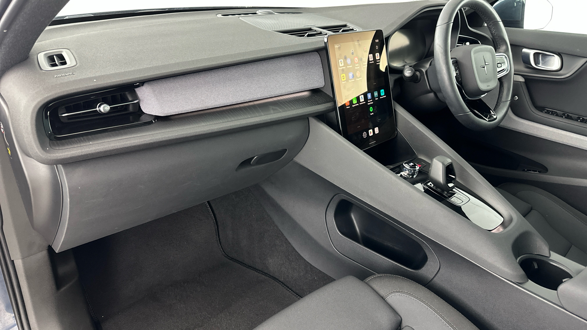 4020767 170kW 69kWh Standard Range SM [Plus] 5dr Auto