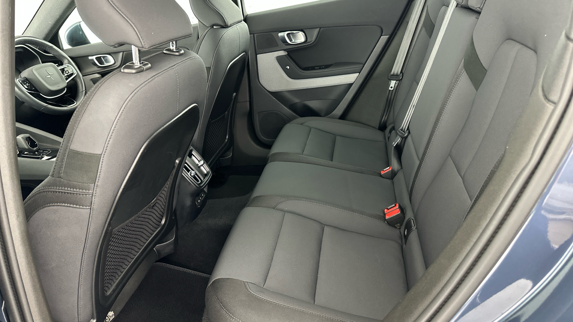 4020767 170kW 69kWh Standard Range SM [Plus] 5dr Auto