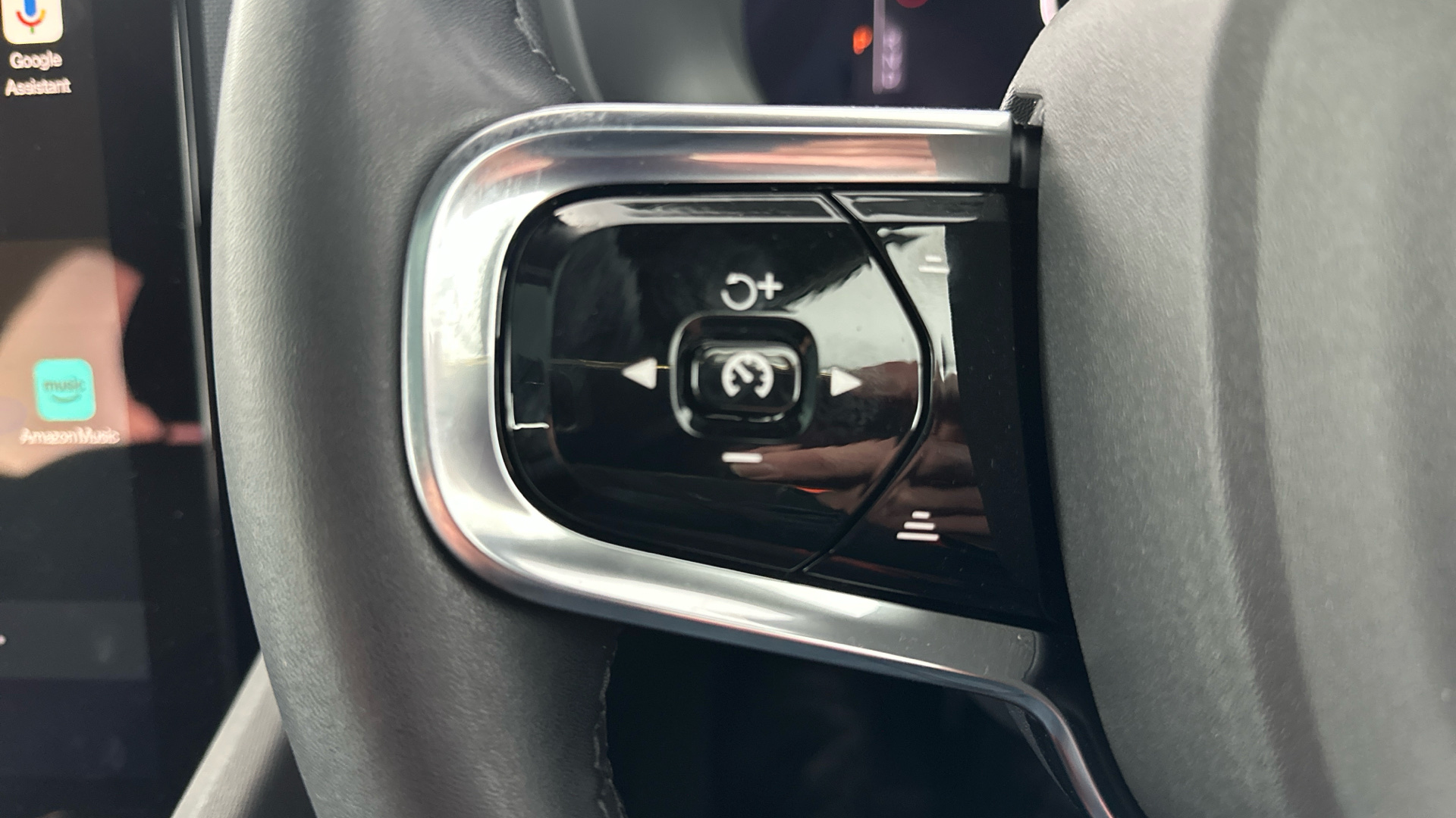 4020767 170kW 69kWh Standard Range SM [Plus] 5dr Auto