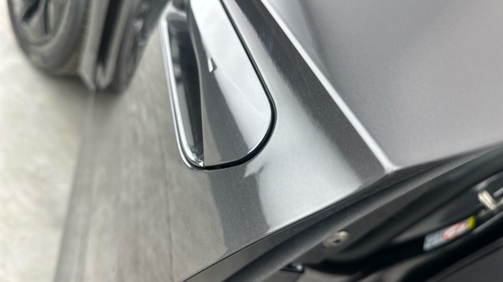 Volkswagen ID.4 dent