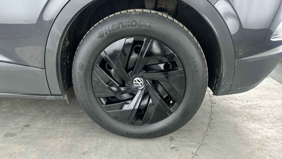 Volkswagen ID.4 Image 17