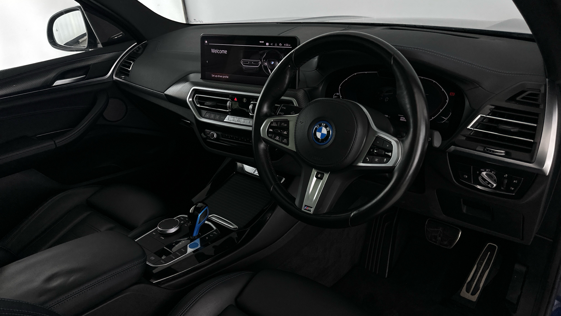 4027723 210kW M Sport Pro 80kWh 5dr Auto