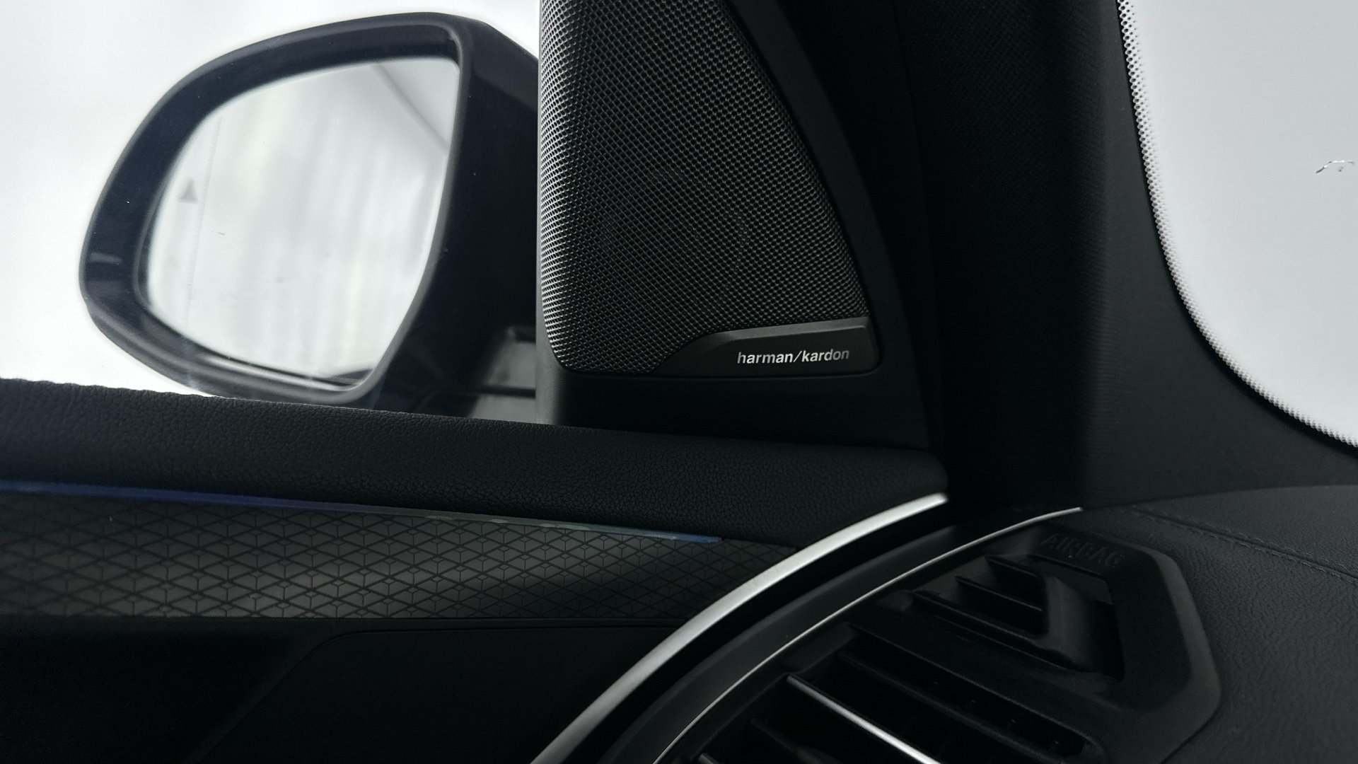 4027723 210kW M Sport Pro 80kWh 5dr Auto