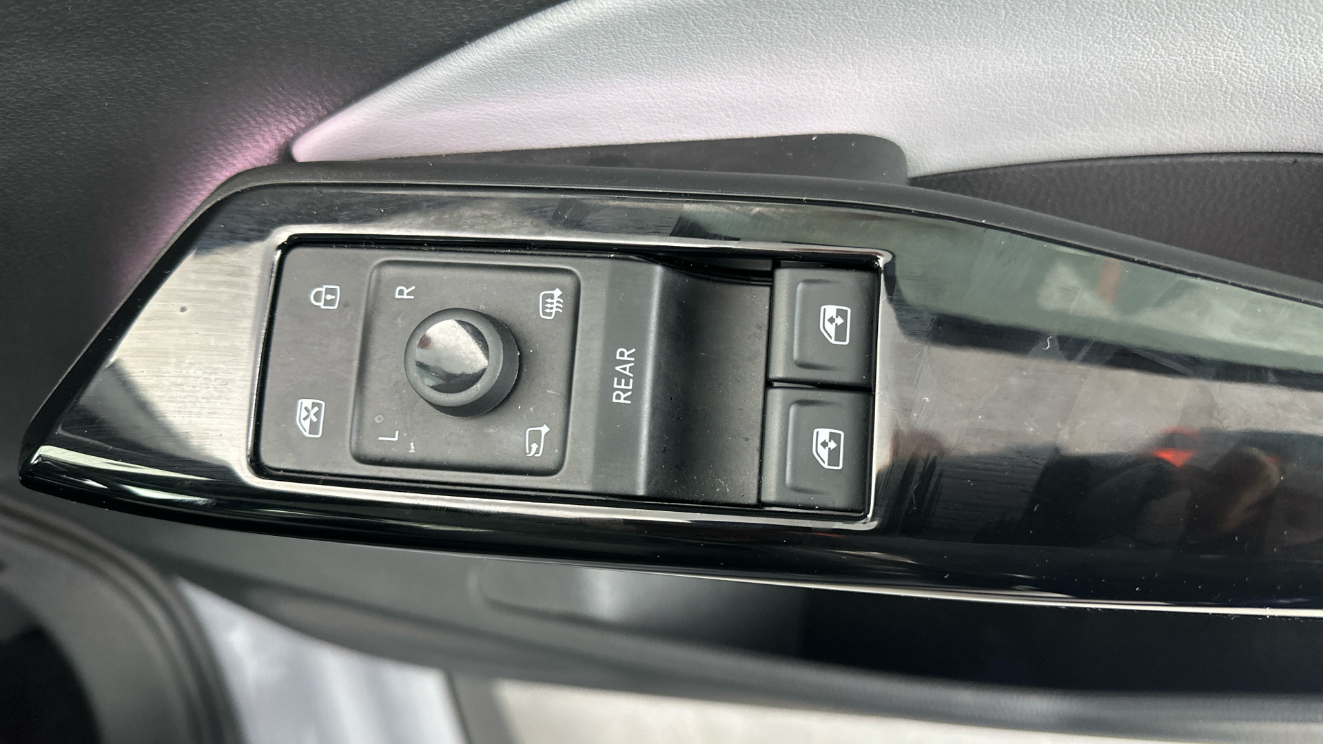 4020795 150kW Family Pro Performance 58kWh 5dr Auto