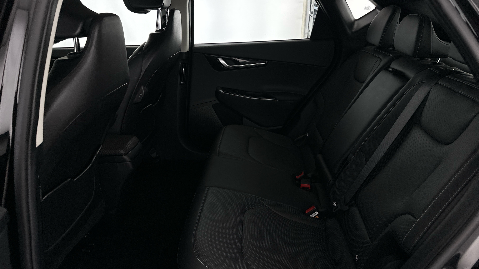 4058722 166kW Air 77.4kWh 5dr Auto