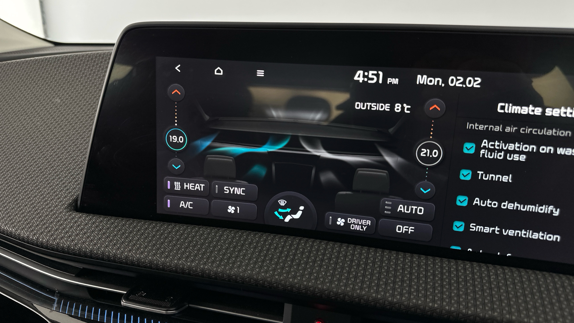 4058722 166kW Air 77.4kWh 5dr Auto