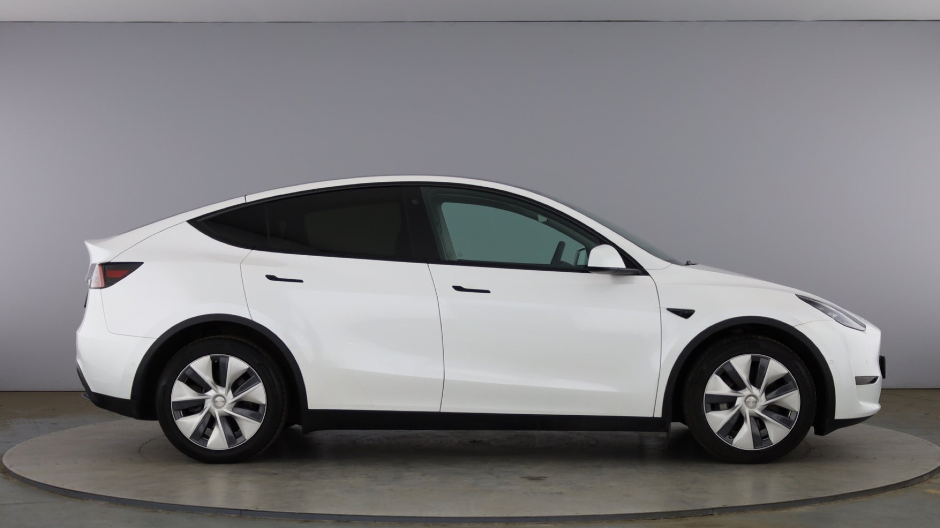 4027568 Long Range AWD 5dr Auto