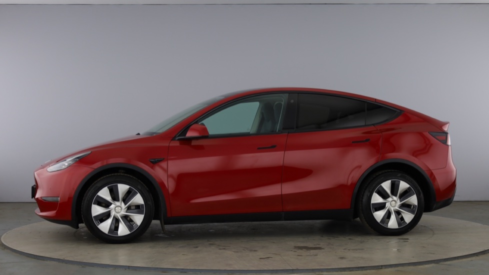Tesla Model Y Image 2