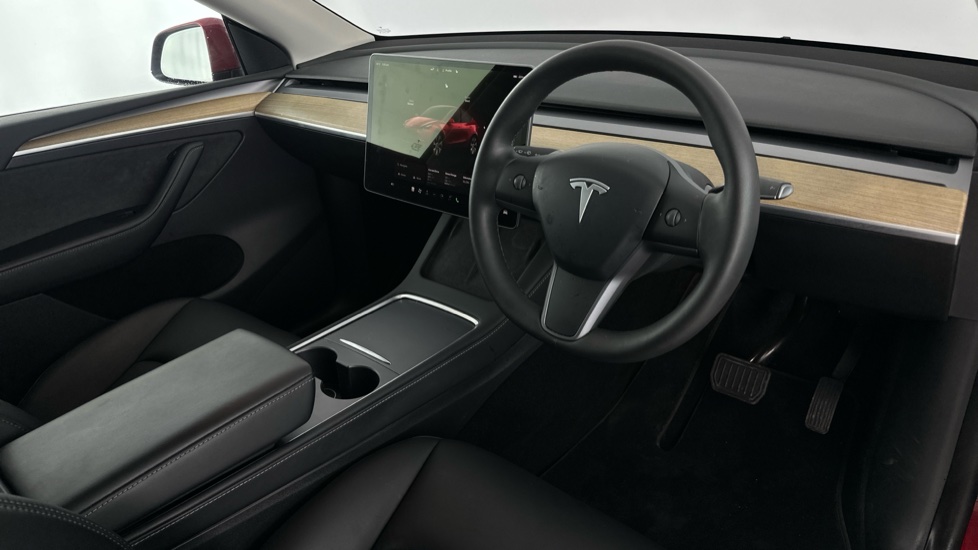 Tesla Model Y Image 8