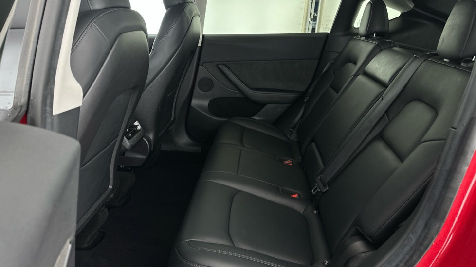 Tesla Model Y Image 13