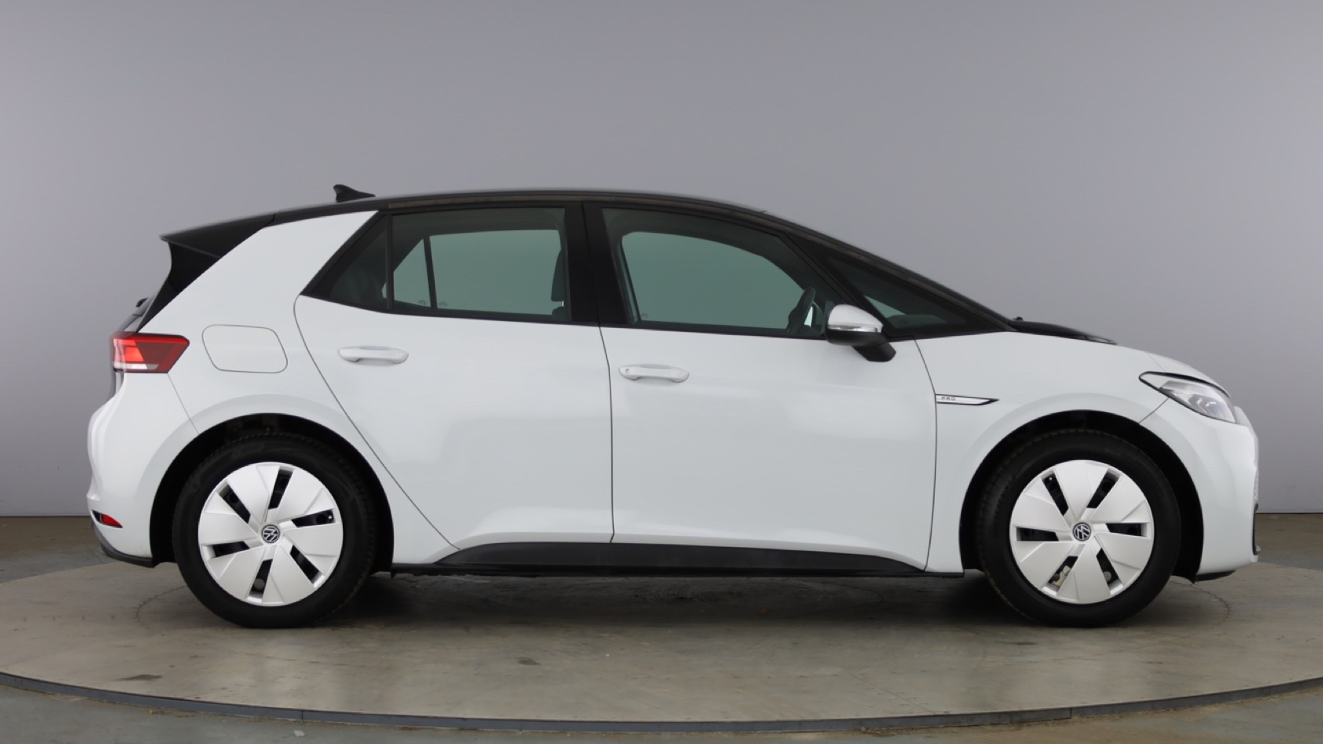 4027739 150kW Life Pro Performance 58kWh 5dr Auto