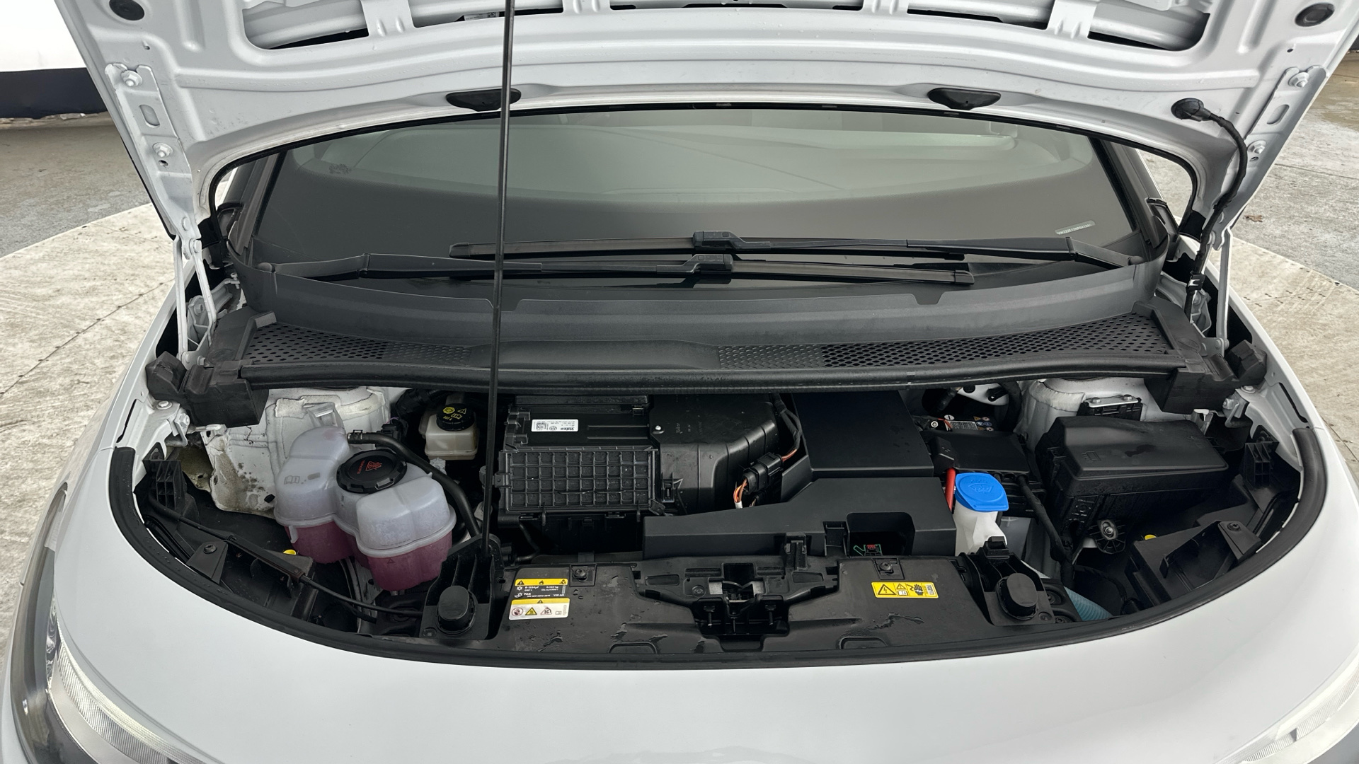 4027739 150kW Life Pro Performance 58kWh 5dr Auto