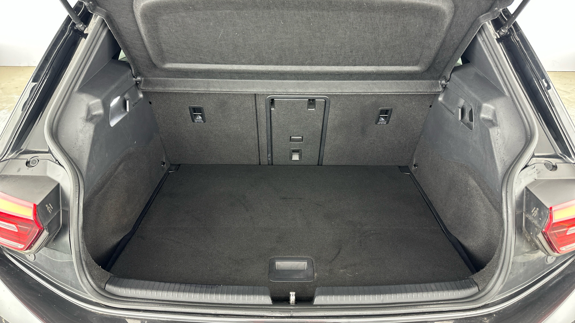 4020927 150kW Family Pro Performance 58kWh 5dr Auto