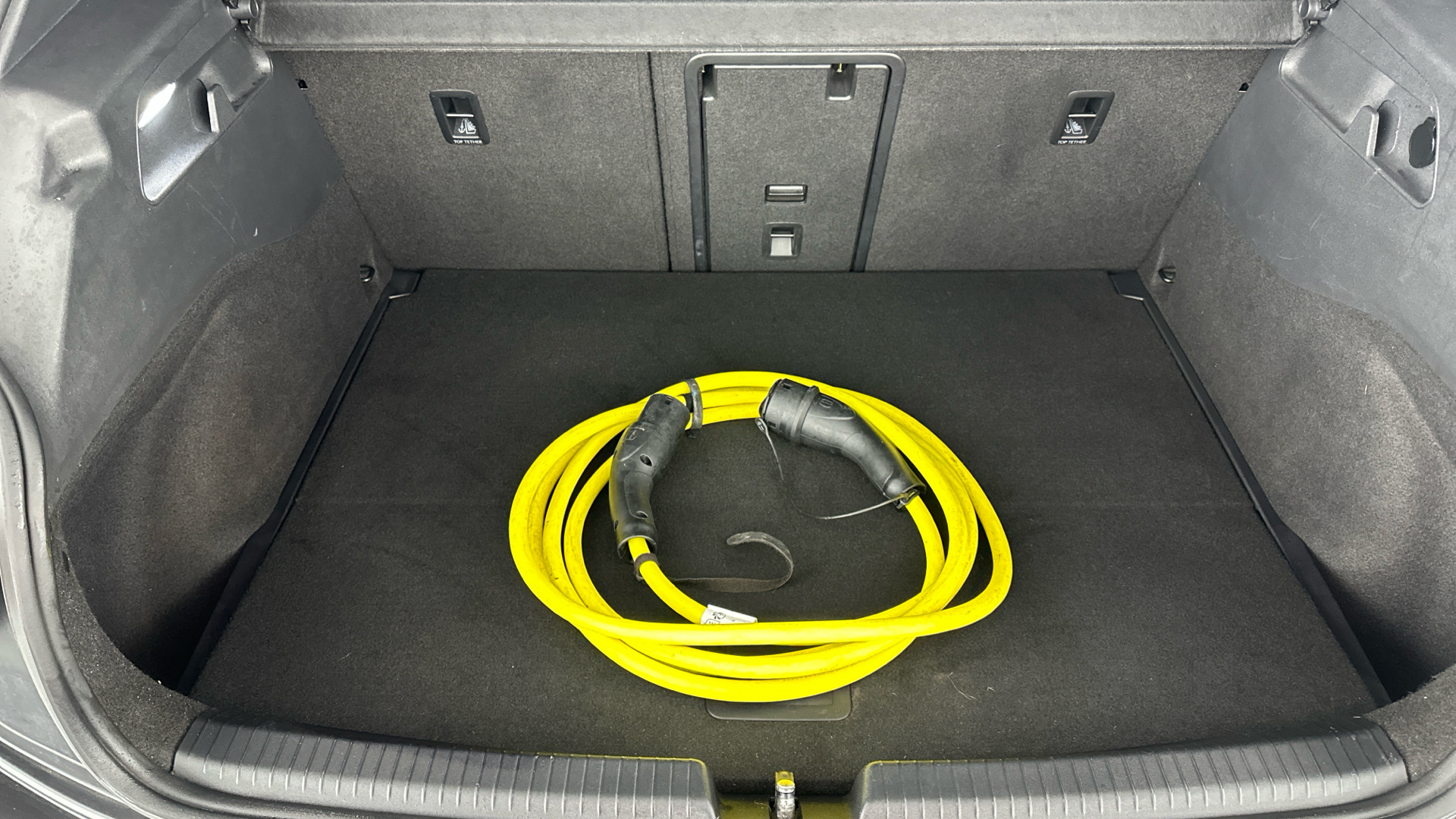 4020927 150kW Family Pro Performance 58kWh 5dr Auto