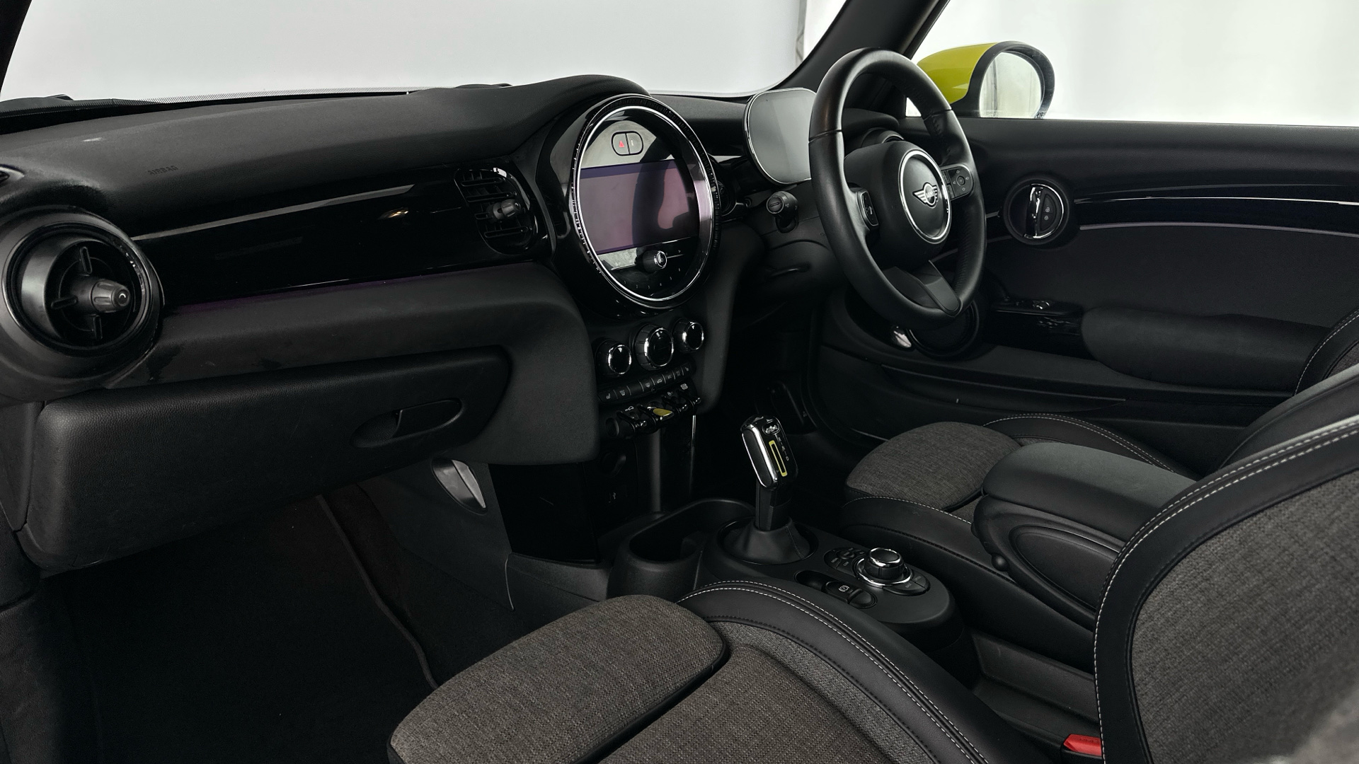 4020792 135kW Cooper S Level 2 33kWh 3dr Auto