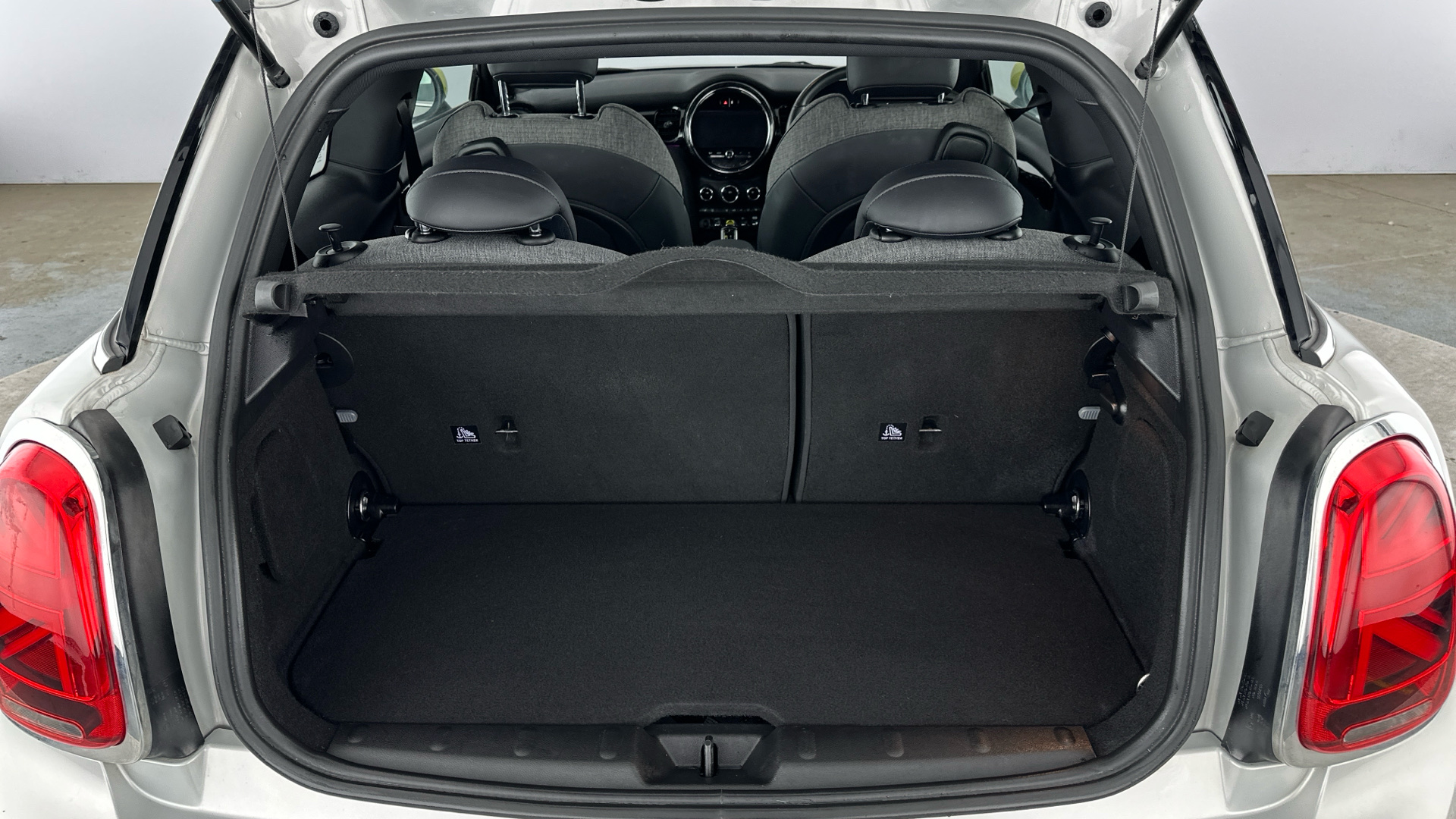 4020792 135kW Cooper S Level 2 33kWh 3dr Auto