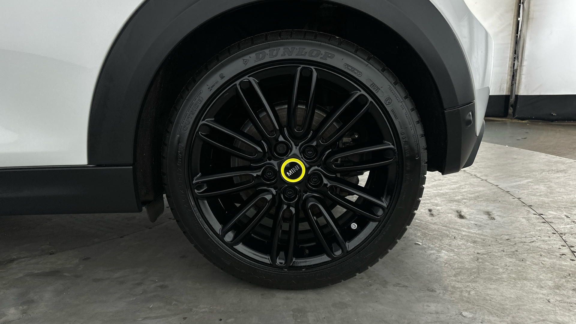 4020792 135kW Cooper S Level 2 33kWh 3dr Auto