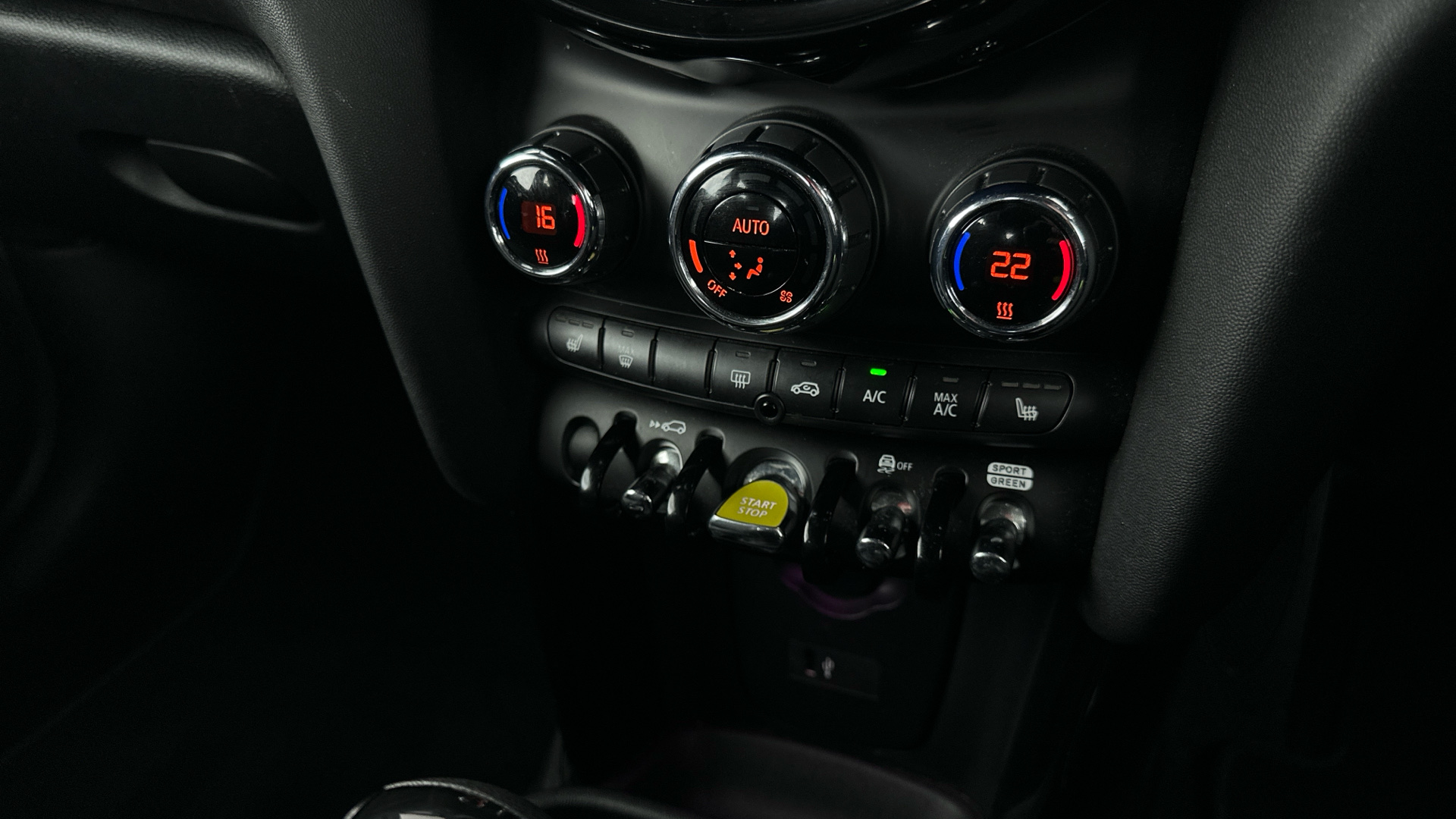 4020792 135kW Cooper S Level 2 33kWh 3dr Auto