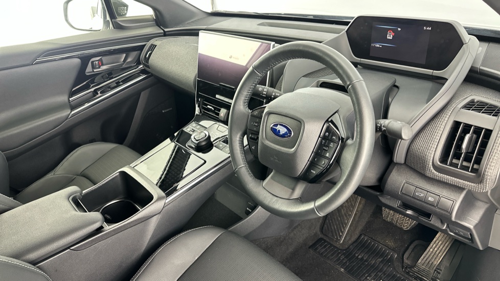 SUBARU SOLTERRA Image 8