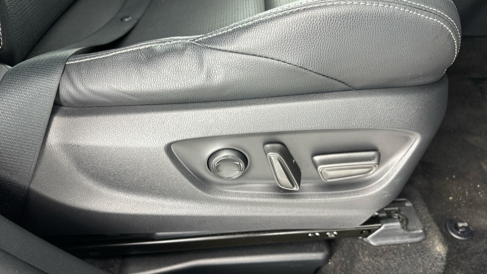 SUBARU SOLTERRA Image 22