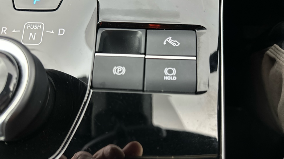 SUBARU SOLTERRA Image 25