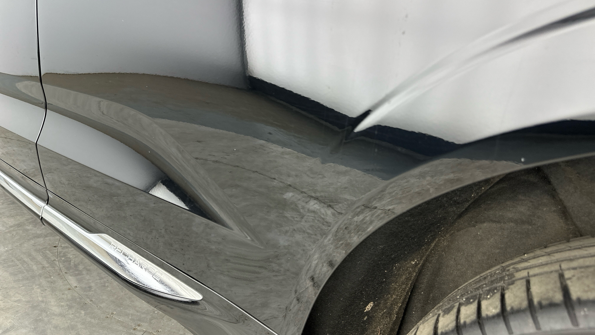 4027548 2.0 T6 [350] RC PHEV Core Bright 5dr AWD Gtron