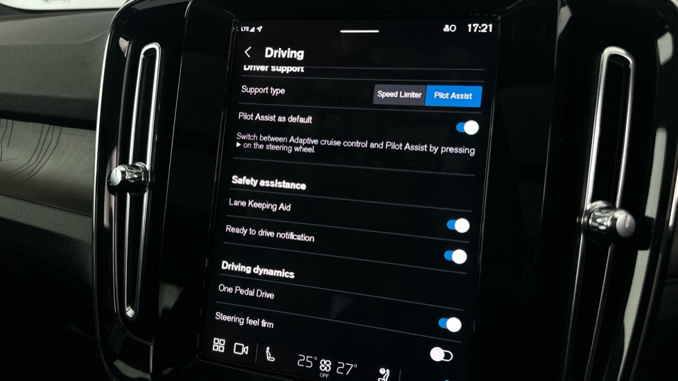 Volvo XC40 Safety Assistance