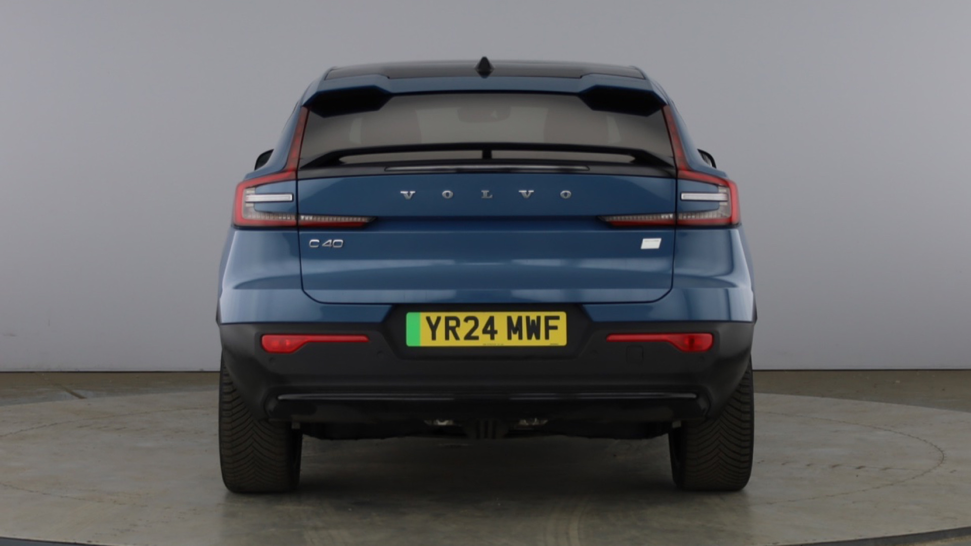 4046780 175kW Recharge Plus 69kWh 5dr Auto