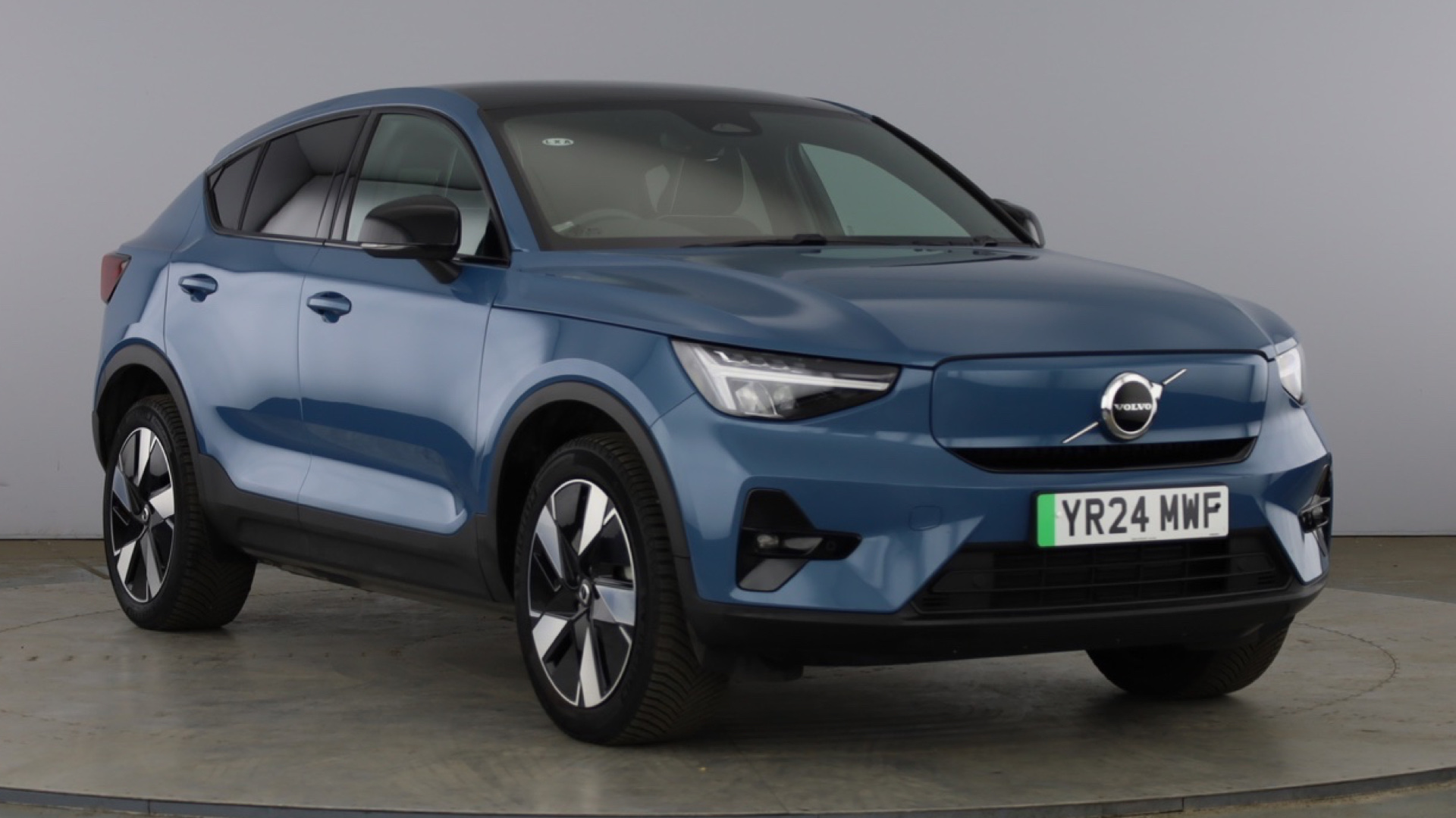 4046780 175kW Recharge Plus 69kWh 5dr Auto