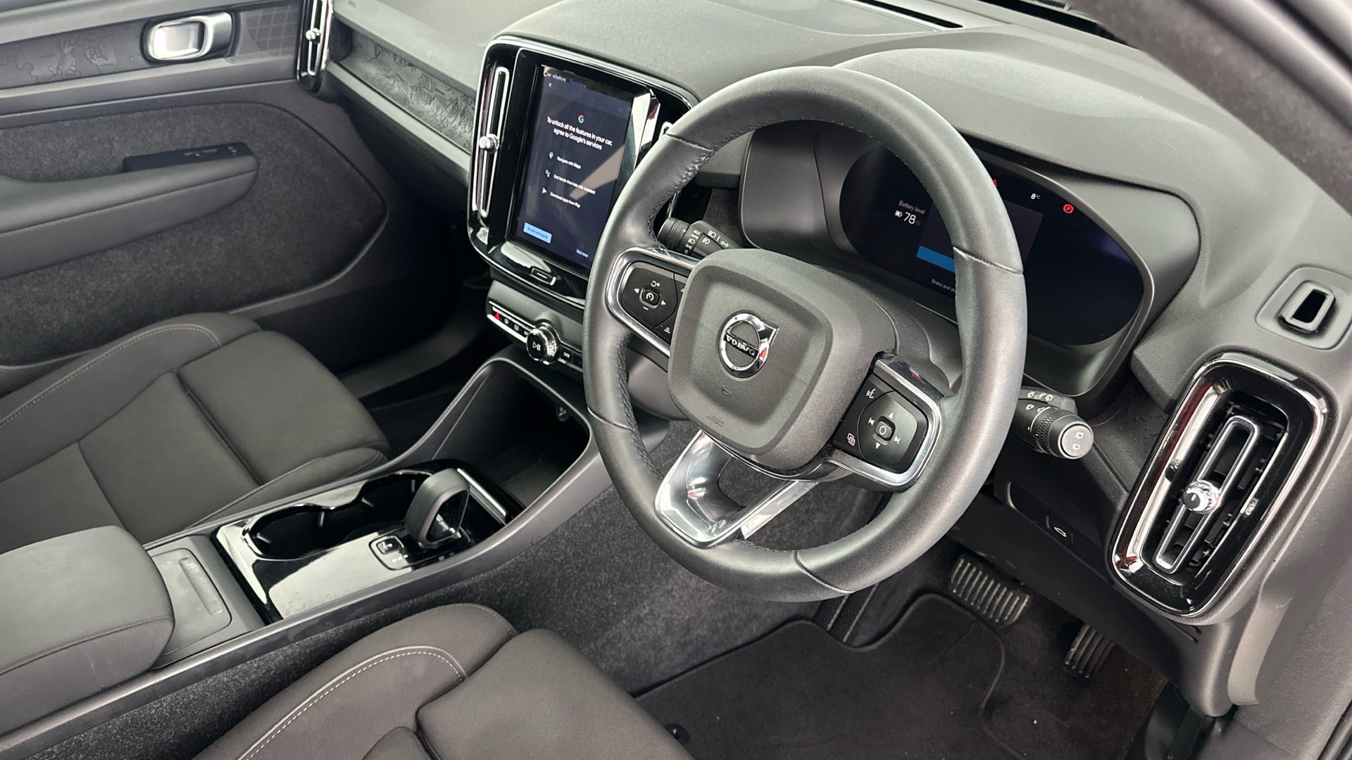 4020768 170kW Recharge Plus 69kWh 5dr Auto