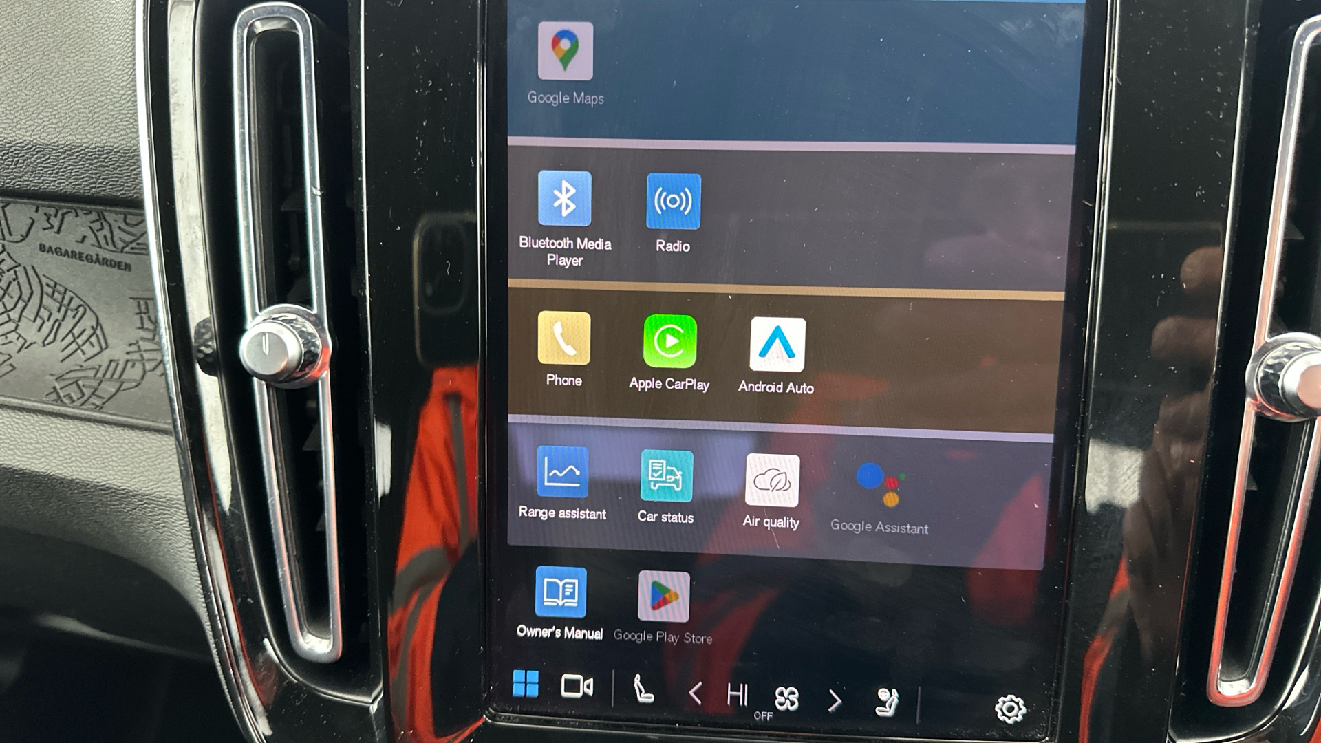 4020768 170kW Recharge Plus 69kWh 5dr Auto