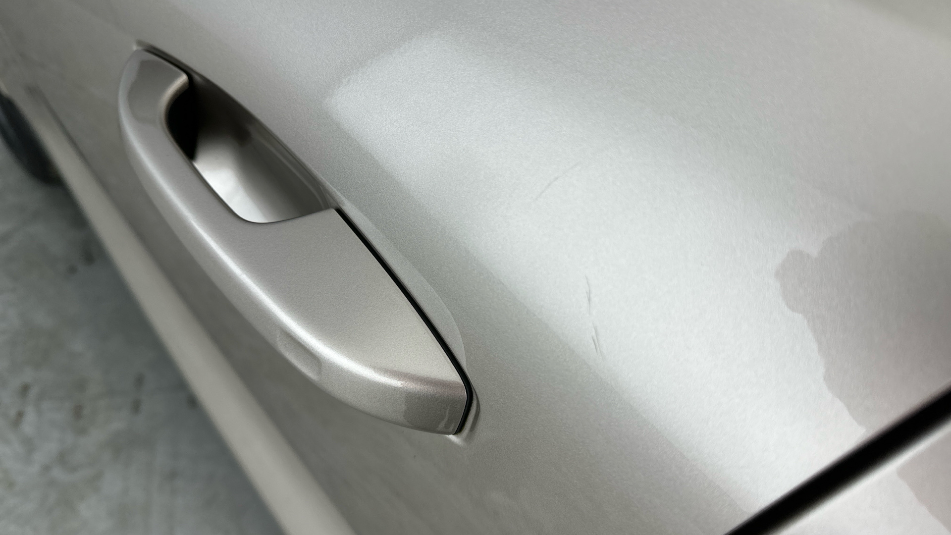 4020931 170kW Recharge Plus 69kWh 5dr Auto