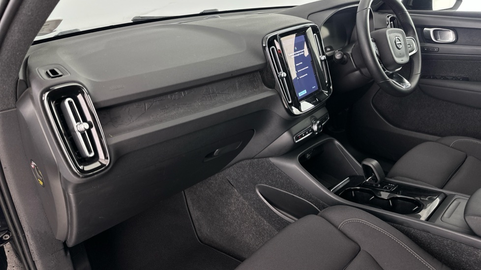 VOLVO XC40 Image 9