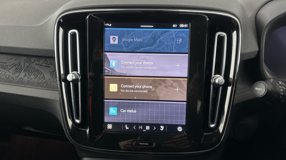 VOLVO XC40 Image 11