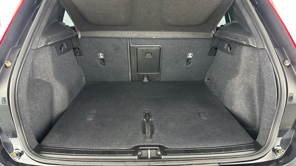 VOLVO XC40 Image 14