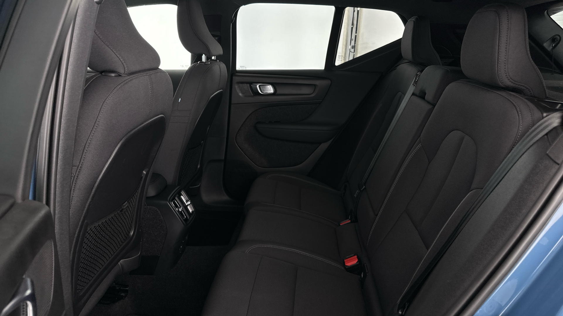 4027640 170kW Recharge Plus 69kWh 5dr Auto