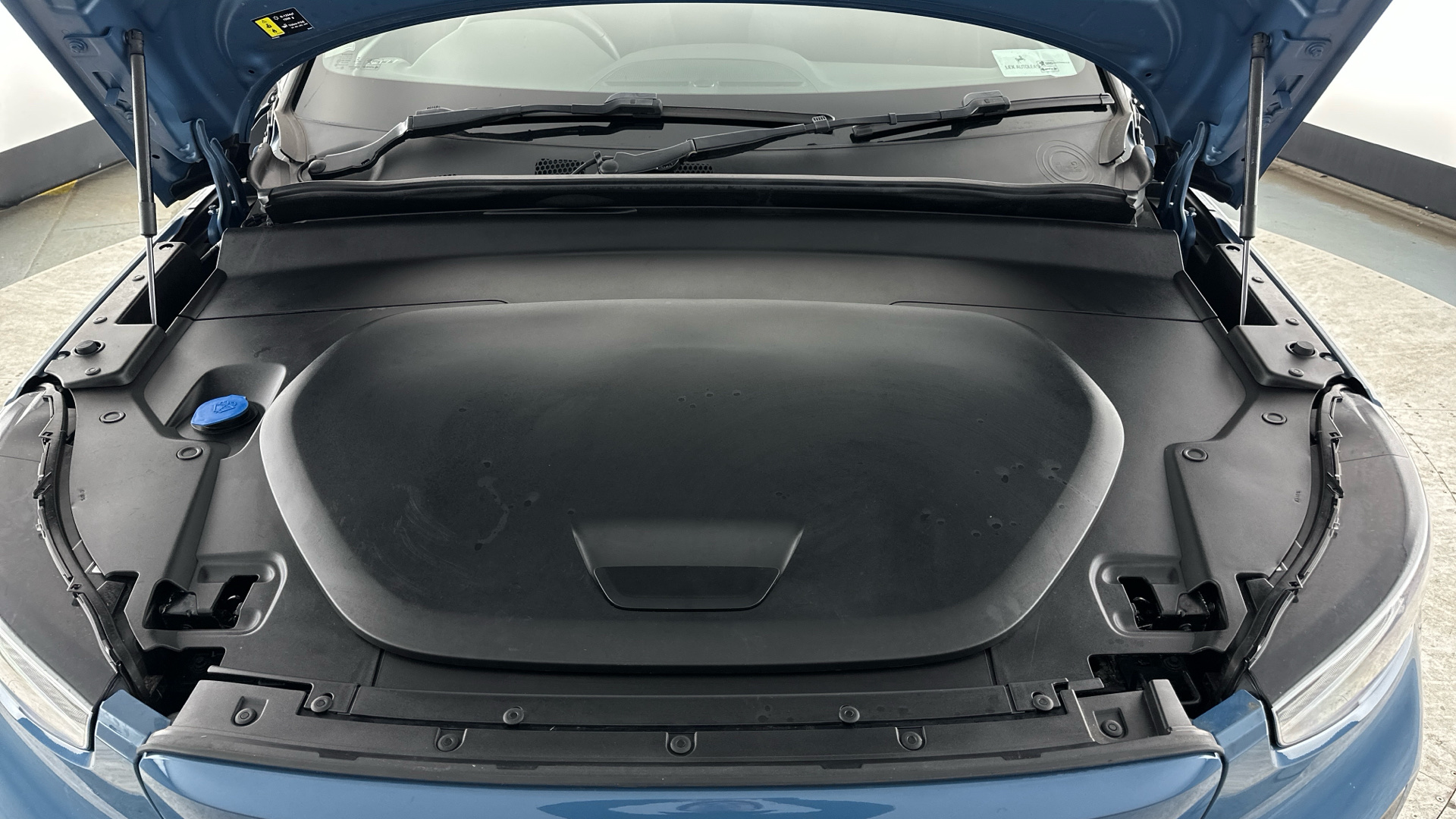 4027640 170kW Recharge Plus 69kWh 5dr Auto