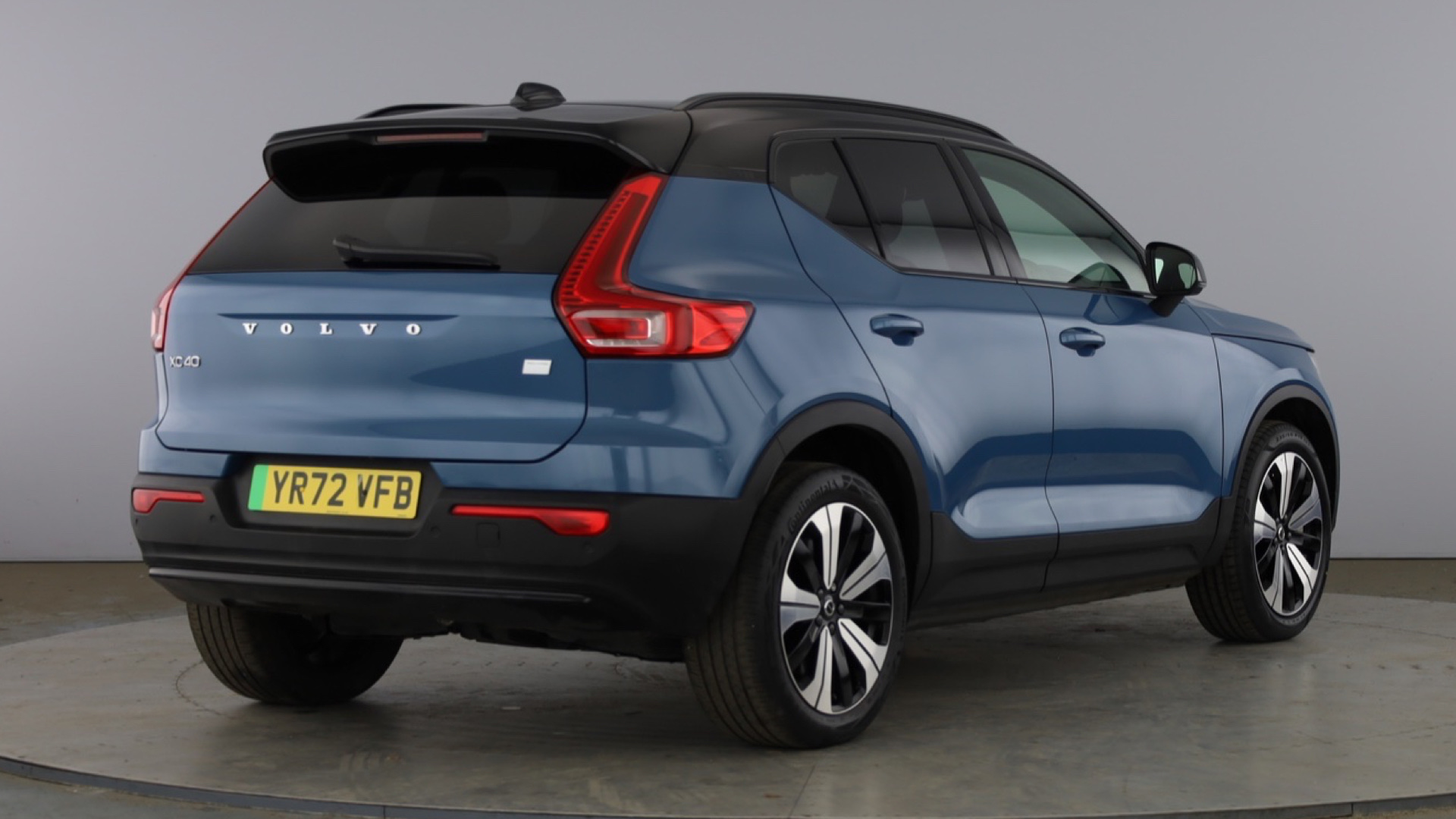 4020688 170kW Recharge Plus 69kWh 5dr Auto