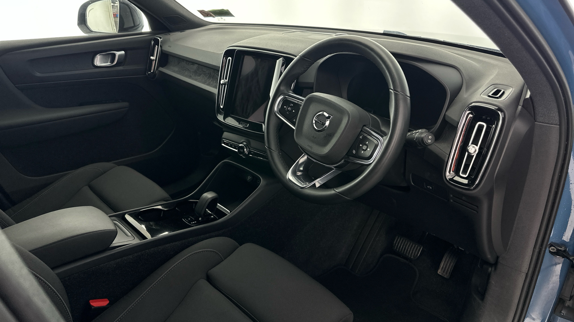 4020688 170kW Recharge Plus 69kWh 5dr Auto