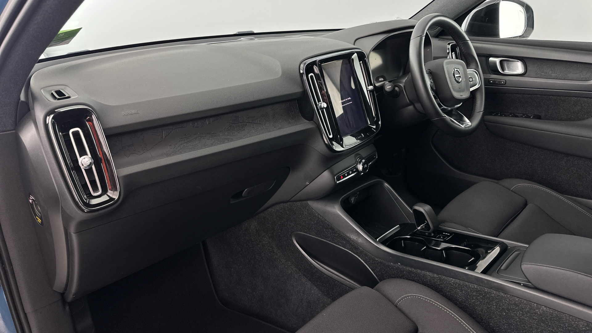 4020688 170kW Recharge Plus 69kWh 5dr Auto