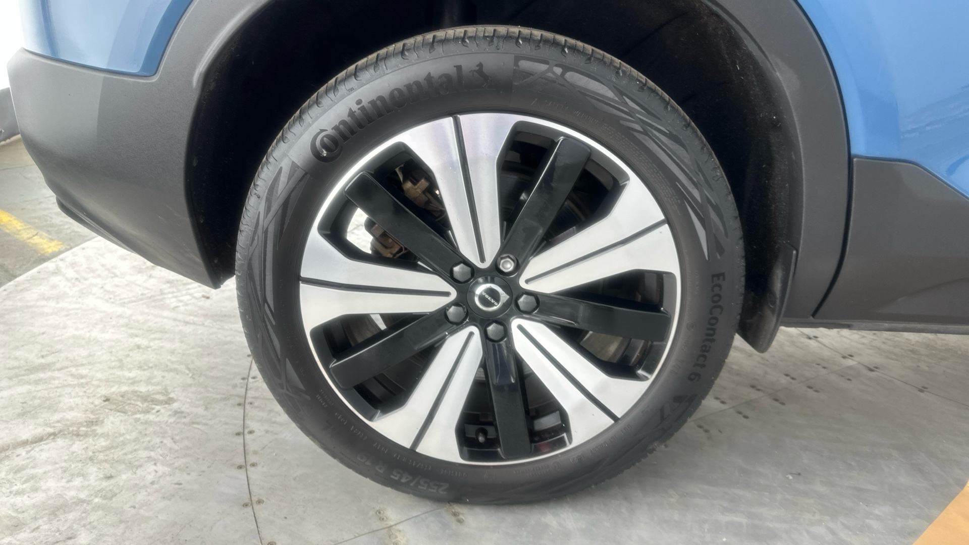 4020688 170kW Recharge Plus 69kWh 5dr Auto