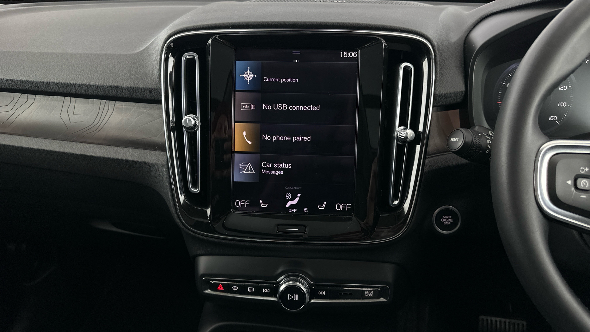 4020815 1.5 T5 Recharge PHEV Ultimate Dark 5dr Auto